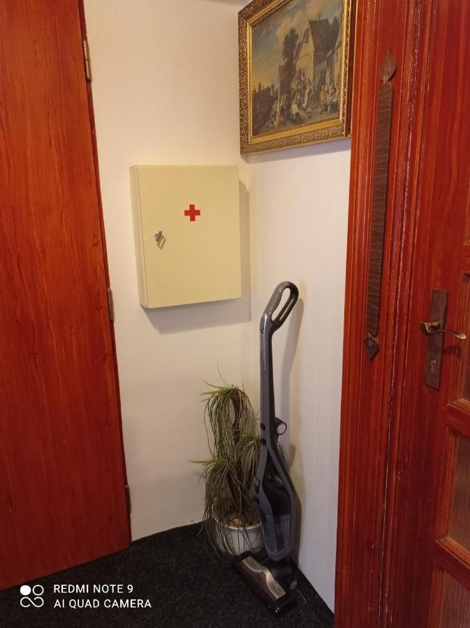 Atlantis Apartman 1 Klasterec nad Ohri Luaran gambar