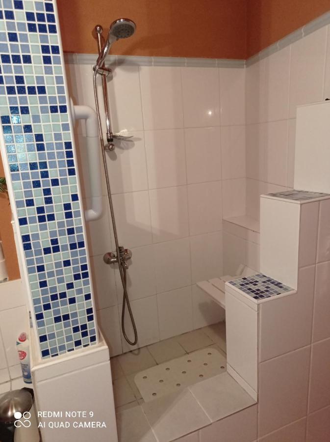 Atlantis Apartman 1 Klasterec nad Ohri Luaran gambar